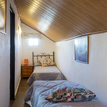 Casa Can Vila Las Marquesas בית כפרי