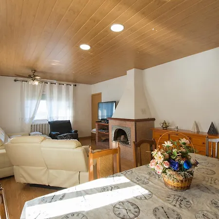 Casa Can Vila Las Marquesas בית כפרי